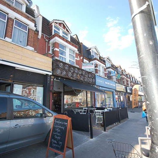 Green Lanes, Haringey, London, N8 - Photo 1