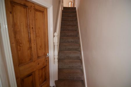 Baytree Road, Birkenhead - Photo 2