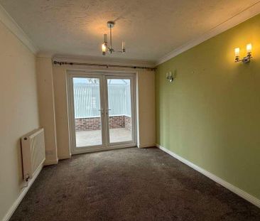 Romney Grove, Stoke-on-trent, ST3 - Photo 1