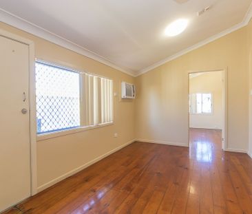 1/9 Tully Street, South Townsville - Photo 1