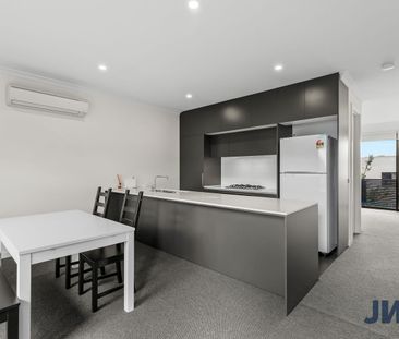 Enjoy The Best Of Footscray Today's Way - Photo 6