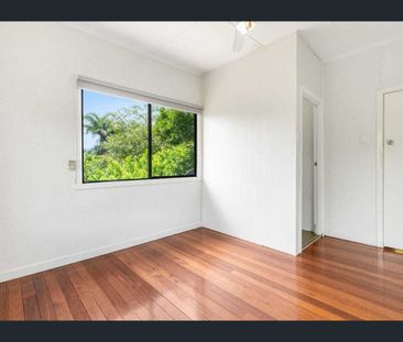 Furnished Home in Prime Southport Location - Photo 4