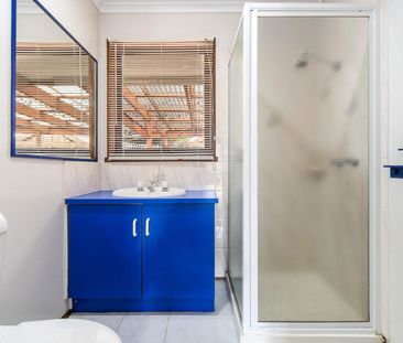 8 Partridge Crescent, Carrum Downs, Vic 3201 - Photo 5