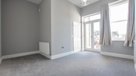 Ground Floor Flat, The Crescent, York, YO24 1AW - Photo 5