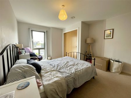 2 Bedroom - Photo 5