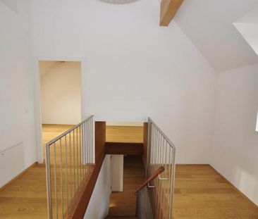 Moderne, neuwertige 4-Zimmer-Maisonette in historischem Gebäude, op... - Foto 2