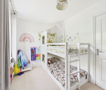 2 bedroom Flat in Ulric House, Fleet - Photo 4