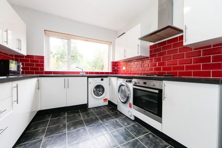 Trelawn Crescent, Headingley, Leeds - Photo 2