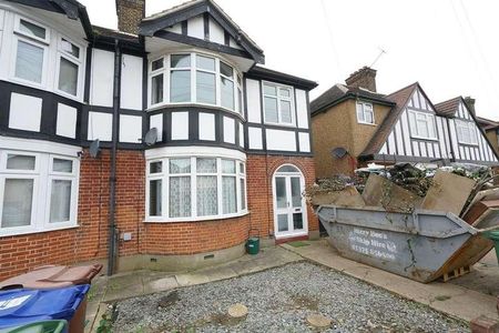 Heathview Road, Grays, RM16 - Photo 3