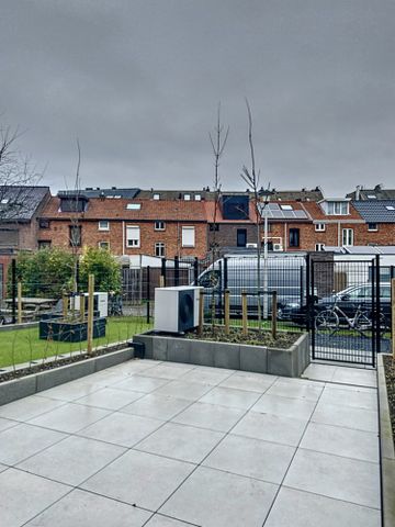 Te huur – 1-slaapkamer nieuwbouwappartement met privatieve parkeerplaats op interessante locatie (Maastrichtersteenweg) te Hasselt - Photo 3