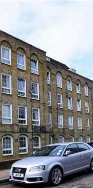 Green Bank, E1W, London - Photo 1