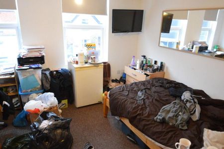 6 bedroom house to rent - Photo 4