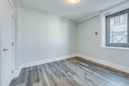 For Lease - 1480 Dundas Street Unit# 3, Toronto, Ontario - Photo 3