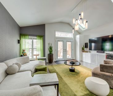 For Lease - 392 Parliament (Upper) Street, Toronto, Ontario - Photo 2