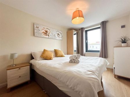 2 bedroom flat to rent - Photo 4