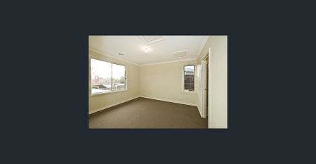 Contemporary Brilliance With City Views - Photo 5