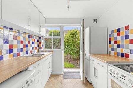 2 bedroom flat to rent - Photo 4