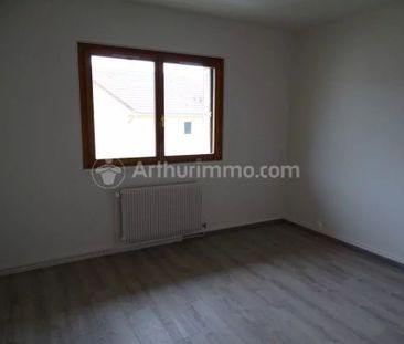 Location Appartement 3 pièces 70 m2 à Seloncourt - Photo 4