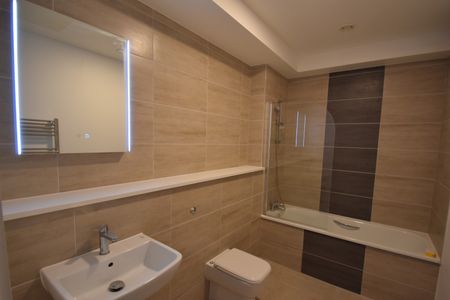 Victoria Avenue, Southend On Sea, Essex, SS2 - Photo 4