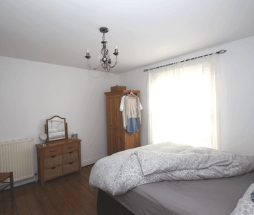 2 bedroom semi-detached house to rent - Photo 5