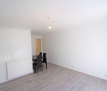 1 bedroom property to rent - Photo 3