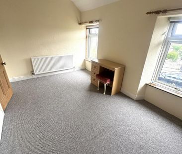 3 bedroom end of terrace house to rent - Photo 1