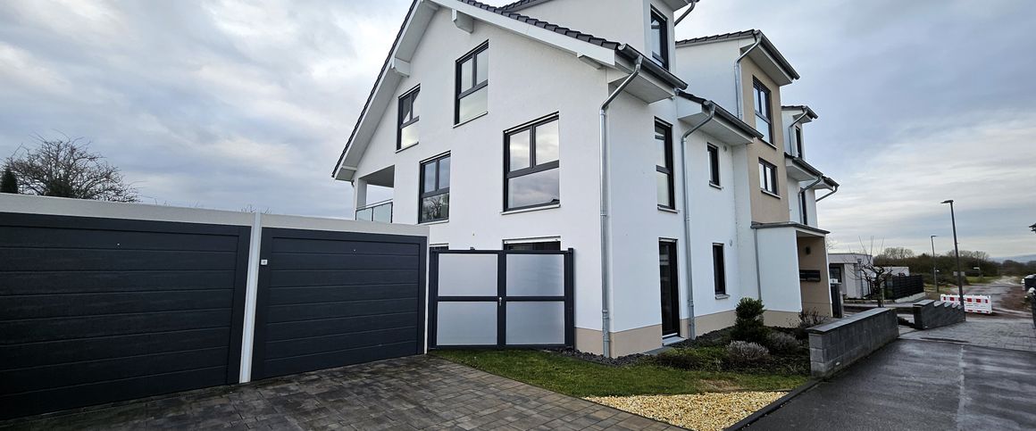 Schuch Immobilien – Viel Platz für Familien oder Arbeiten & Wohnen in Gau-Algesheim! - Photo 1