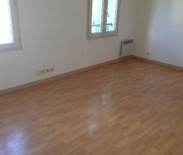 Location Appartement 1 pièce 23m² ROISSY EN FRANCE 95700 - Photo 2