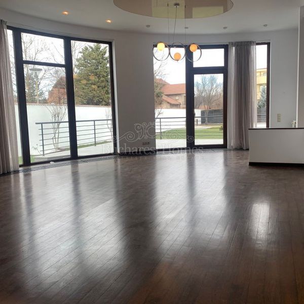 Six Bedroom House with Big Garden and Pool Rent - Pipera, BSB - Photo 1