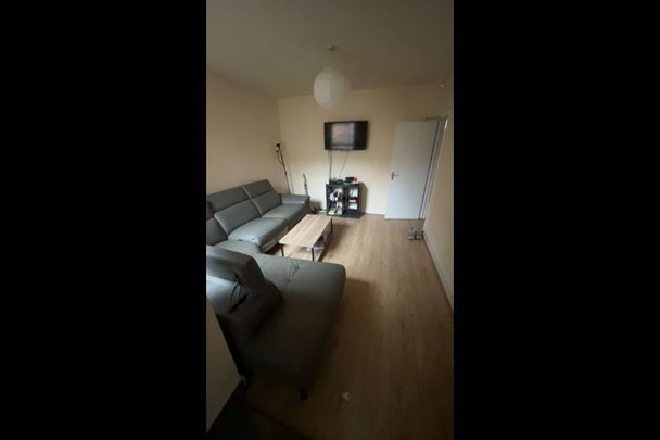 Room in a Shared House, Kimbolton Ave, NG7 - Photo 1