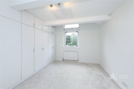 4 bedroom semi-detached house to rent - Photo 5