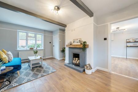 2 bedroom semi-detached house to rent - Photo 3