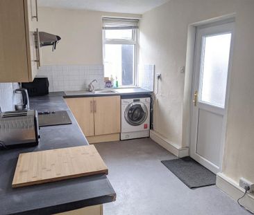5 bedroom private hall to rent - Photo 5