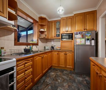 Spacious 3-Bedroom Family Home for Rent - Photo 5