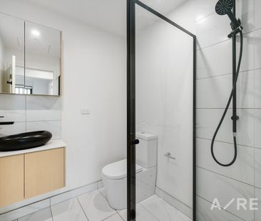 Stylishly 2-Bedroom Apartment in Prime Malvern East Location - Photo 2