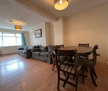 4 bedroom semi-detached house to rent - Photo 1