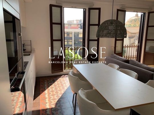 Flat 80m² with terrace to rent in El Raval, Barcelona - Photo 1