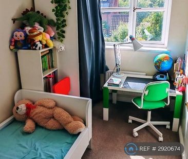 3 bedroom end of terrace house to rent - Photo 5