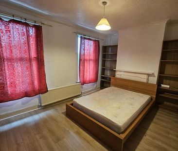 Room in a Shared House, Scales Road, N17 - Photo 4
