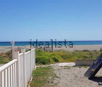 Alquiler de chalet adosado en Urbanizacion Playa Manilva - Photo 1