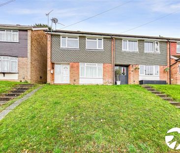 3 bedroom end of terrace house to rent - Photo 3