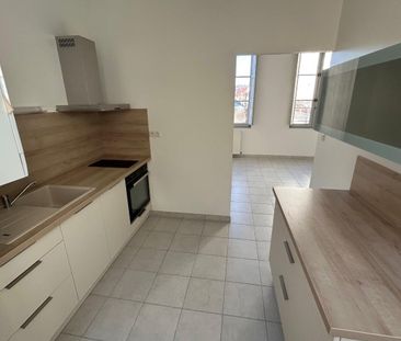 Location Appartement 2 pièces 55m² SAUMUR 49400 - Photo 3