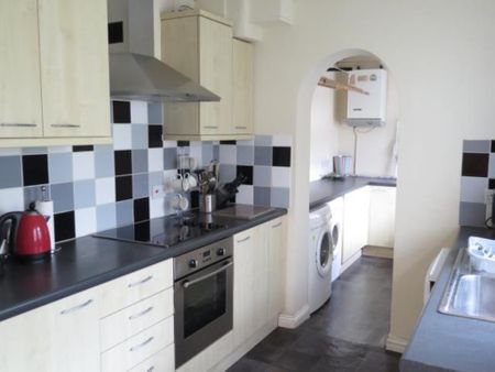 4 bedroom terraced house to rent - Photo 4