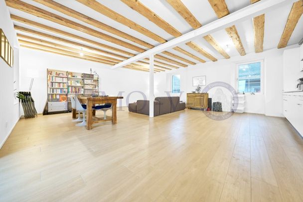 STANDING AND RENOVATED WITH STAMP AND BALCONY - Foto 1