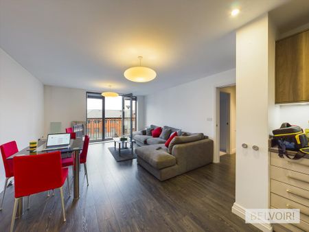 2 bedroom flat to rent - Photo 2
