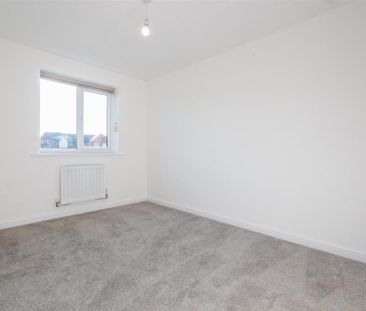 3 bedroom detached house to rent - Photo 2