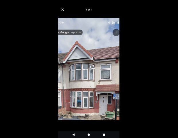 3 Bed Detached House, Sheringham Avenue, E12 - Photo 1