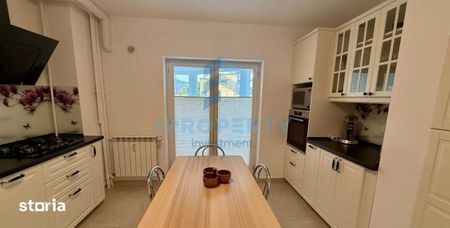 Inchiriere Apartament 3 camere in zona Unirii - Photo 2