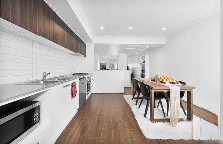 Convenient, Central and Low Maintenance Living! - Photo 4