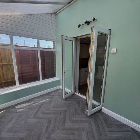 South East Road, Sholing, Southampton - Photo 1